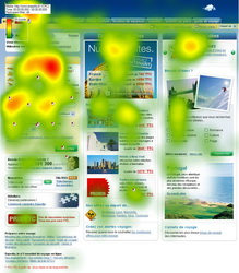 《图二从观察眼球的注视焦点来审查一个网页、广告中被观众最常注视的点，进而审查网页与广告的实用性与使用性，将可以带给UI设计人员一些重要的设计参考。》