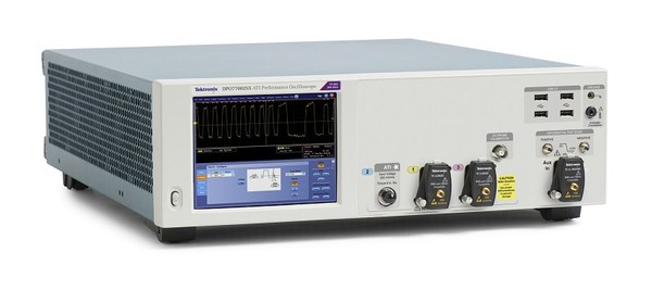 圖3 : 太克科技DPO70000SX 70GHz ATI高效能示波器