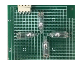 圖7 : 模擬重力感測器的雙軸水銀開關