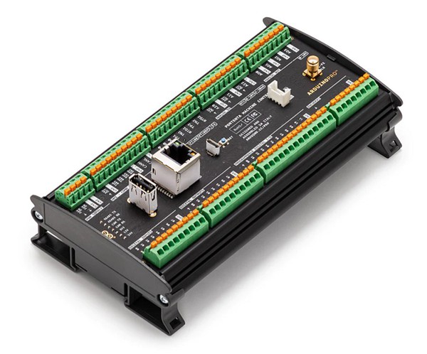 圖二 :  Arduino Pro的Portenta Machine Control（source：Arduino官網）