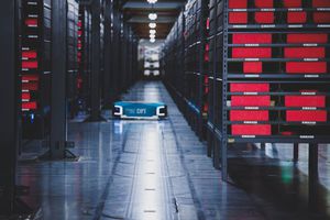 圖一 : 友通在邊緣端應用面，則瞄準智慧交通、工廠自動化、自動化機器人及物流裝置等場域，可望成為解決方案加速落地的元年。