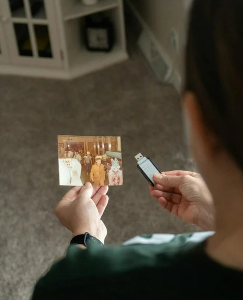 圖一 :  USB4 2.1標誌著通用序列匯流排（USB）進入超高頻、高密度編碼的新時代。