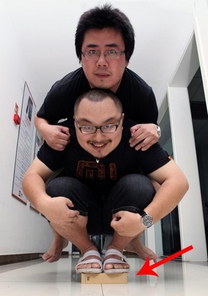 小米手機二代的包裝盒，可以承受 180kg 的重量 BigPic:379x540