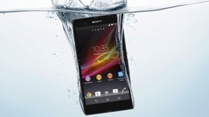 SONY以旗艦機種Xperia Z具備防水功能。(圖片來源:SONY) BigPic:1024x576