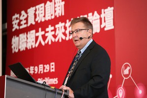 UL 全球資深副總裁暨技術長 Donald Talka  於《物聯網大未來技術論壇》擔任開場嘉賓，以「安全」貫穿核心