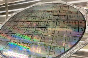 工研院与台积电合作开发出自旋轨道转矩磁性记忆体SOT-MRAM，适用於记忆体内运算，且功耗仅为STT-MRAM的1%成果领先国际。