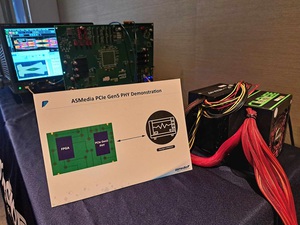 祥碩展示最新USB4 80Gbps、120 Gbps及PCIe Gen5的實體層晶片，能夠實現龐大資料與高解析度影片轉瞬即得，展現其在高速傳輸領域的先進技術。(攝影 / 陳復霞)