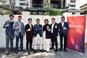 洛克威爾自動化台灣區總經理譚世宏(中)攜台灣團隊夥伴分享自主化關鍵趨勢洞察。